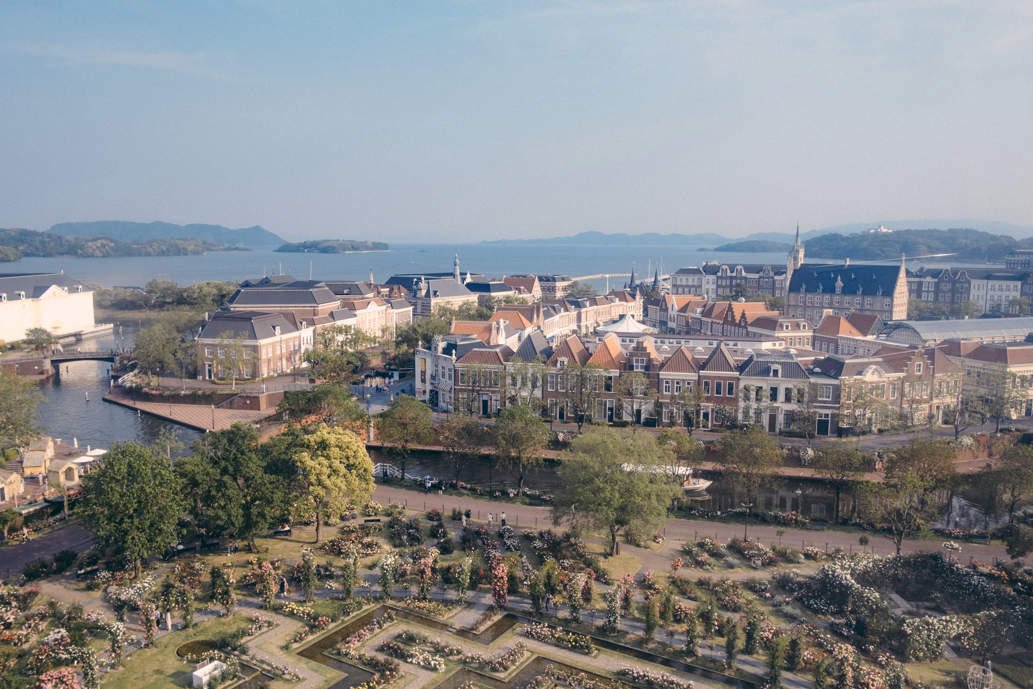 Huis ten Bosch, Japan (photo © 2019 Monokai)