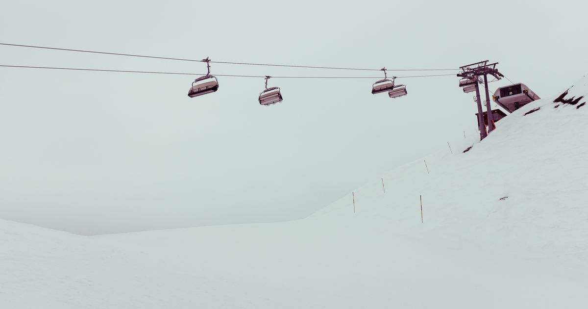 The Carriers — Transporting humans